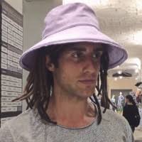 200+ perfiles de «Petrossi»