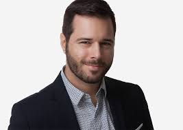 À la tête de la Chaire de tourisme Transat