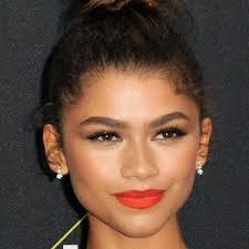 See a recent post on tumblr from @spidermaninlove about zendaya. Zendaya Bio Family Trivia Famous Birthdays