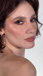 Nem filtro, nem mil edições só maquiagem real, feita com propósito e  atenção a cada detalhe., . , . , #maquiadoresembrasilia #maquiagembrasilia  #makeuptutorial #reels #makeupartist #fy ...