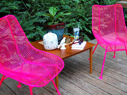 Begin applying the painter's touch 2x ultra cover satin summer squash in several light coats for best coverage. How To Paint Metal Chairs How Tos Diy