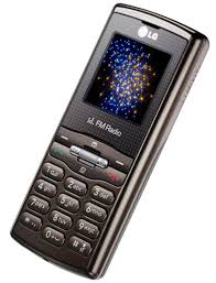 LG GB110: MP3-плеер, радиоприемник и ...