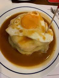 Portugalist may earn a commission from mentioned products or services. Melhor Francesinha Que Eu Ja Comi Picture Of Restaurante Cufra Porto Tripadvisor