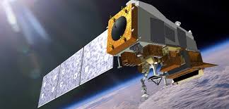 La compañía de transporte aeroespacial spacex lanzó este jueves al espacio los primeros 60 satélites de su proyecto starlink, con el que busca crear el lanzamiento de los satélites a bordo de un cohete falcon 9 se produjo en cabo cañaveral (florida, ee.uu.) a las 22.30 hora local (02.30 del. Lanzamiento De Satelites En El Espacio Mesurex