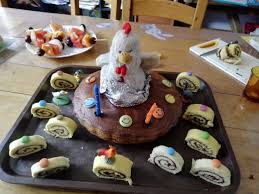 Nid De Poule Et Bottes De Foin Gateau Anniversaire Gateau Anniversaire