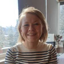 Factors or dummy variables in pgsl (caper)?