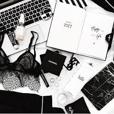 Black And White Fashion Aesthetic Pin By Coco Bassey On Flat Lay Still Life Photography Black And White Aesthetic Black Aesthetic Flat Lay Photography