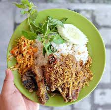 Scopri ricette, idee per la casa, consigli di stile e altre idee da provare. 5 Favorit Olahan Bebek Pandan Gurihnya Bikin Terlena