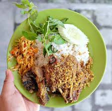 Bikin sambal lalapan cabang purnama harga menu bebek. 5 Favorit Olahan Bebek Pandan Gurihnya Bikin Terlena