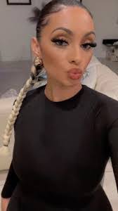 Keisha Myers's Instagram, Twitter & Facebook