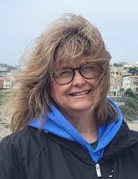 Cindy Beggs's Instagram, Twitter & Facebook