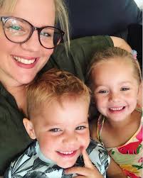 Woman transforms whole fireplace for under £20