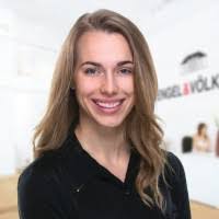 Samantha Hudnall's Instagram, Twitter & Facebook