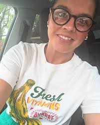 Back from holiday, refreshed & ready for the week ahead. It maybe a bit  cloudy in Penarth today but that won't dampen my mood! Off to see a former  client for a