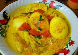 Menu ini sesuai banget untuk anak anak, ga pedas ya, saya kasih cabe rawit utuh untuk orang dewasanya, tapi kuahnya ga akan terasa pedas koq, klo hanya. Resep Tahu Telur Kuah Kuning Oleh Arista Hilman Cookpad