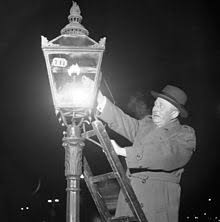 Also available as an electric fixture. Gas Lighting Wikipedia