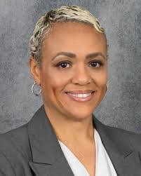 Trina Saunders's Instagram, Twitter & Facebook