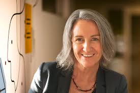 Lisa Farnell, Associate