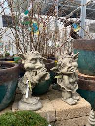 Trollbarchen In 2020 Steinfiguren Garten Dekoration Steinfiguren