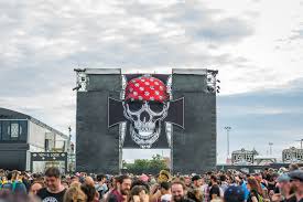 Hellfest, probably now europe's best metal festival, celebrated ten years in 2015, we're still waiting to celebrate the 15th edition in 2022! Hellfest Founder Pessimistic About 2021 Event More Summer Festivals May Be Cancelled