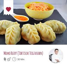Momo Rezept Tibetische Teigtaschen Ein Rezept Von Delikates Mealy Rezepte Teigtaschen Essen