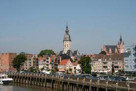 4 slaapkamers · 320 m² vierkante meters. Bed Breakfast In Temse B B De Brug