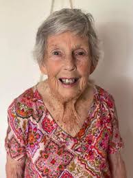 Stacey Hood's Instagram, Twitter & Facebook