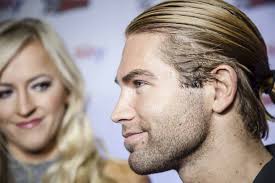 Martina Colombari, Maddalena Corvaglia, Francesco Renga single: parata di  vip per il wrestling. Tutte le foto