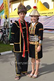 Pakaian tradisional kaum cina lelaki. Pakaian Tradisional Etnik Etnik Di Sabah Maruwiah Ahmat