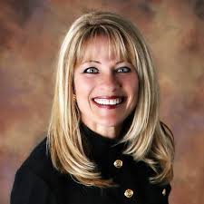 Mona Patton's Instagram, Twitter & Facebook