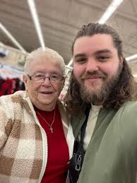 Shopping at Walmart + Lunch at...