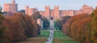 Pałacu buckingham nie trzeba chyba nikomu przedstawiać. Zamek Windsor Ciekawostki I Fakty Ciekawostki Ze Swiata Fakty Wiedza