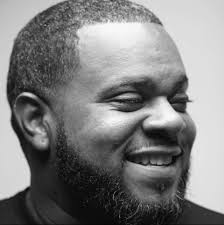 Happy Alien Vee Day!!! @honeybee_v