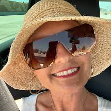 Please pray and donate if you can. Link is in my bio: @bitz_n_pieces ・・・  Jame's Clover Bitzer, our golden boy has been diagnosed with Stage 4  Neuroblastoma cancer. Even with it being