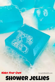 Make Your Own Shower Jellies Learn How To Make Your Own Shower Jellies With This Easy Step By Step Tu Shower Jellies Homemade Bath Products Diy Bath Products
