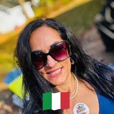 Mary Stefanelli's Instagram, Twitter & Facebook