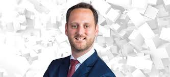 Cyril cyril cyril cyril se répète à l'infini des miroirs. Lyner Cyril S Ge