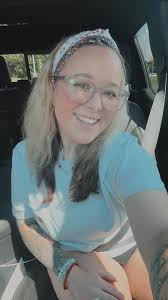 Our green headband and glitter today 🥰💚🌈🍀