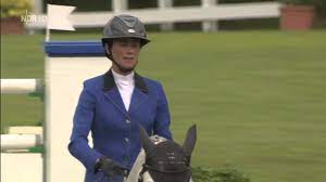 Penelope leprevost is an equestrian, zodiac sign: Penelope Leprevost Mylord Carthago 1 55 Championat Von Hamburg 2014 Youtube