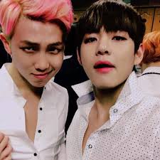 Wie viel verdient kim taehyung von bts? Rm And V Kim Taehyung Amino