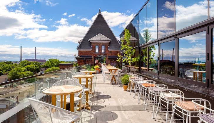 Rooftop Bars That Prove Cocktails Taste Better in the Sky - Azure Magazine  | Azure Magazine