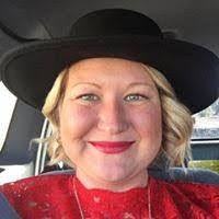 Kristin Benoit's Instagram, Twitter & Facebook