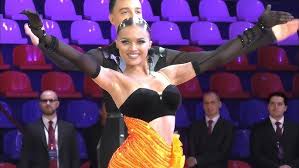 Daniil Vinokur & Aleksandra Anpilogova - YouTube