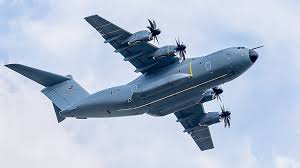 Dotato di caratteristiche prestazionali tali da qualificarlo come velivolo tattico con capacità. Datei 54 01 German Air Force Airbus A400m Ila Berlin 2016 27 Jpg Wikipedia