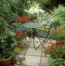 These patio plants are perfect for growing on your patio, deck, rooftop garden or in raised beds. 20 Best Patio Plants Lush Plants For Decks And Patios