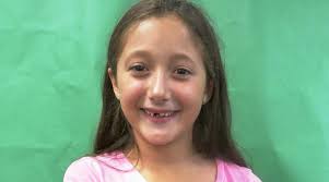 Wake up, tell time, listen to music with Electrohome clock