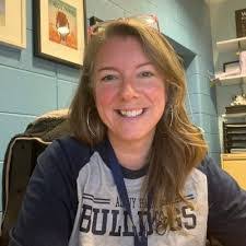 Courtney Carlstrom's Instagram, Twitter & Facebook