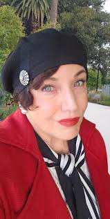 Do you know what type or pattern of officers tunic this is and if so do you  have any photos of originals to share or a link to buy a reproduction.  Cheers |