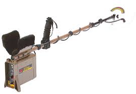 The garrett at gold also includes 18khz. The Best Gold Metal Detectors For Finding Gold Nuggets