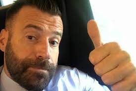 Cosa contiene, testo completo e significato del disegno di legge (approvato alla camera) che combatte le discriminazioni fondate su genere, orientamento sessuale e disabilità. Zan Deposita Il Testo Unificato Del Ddl Contro L Omotransfobia In Commissione Giustizia